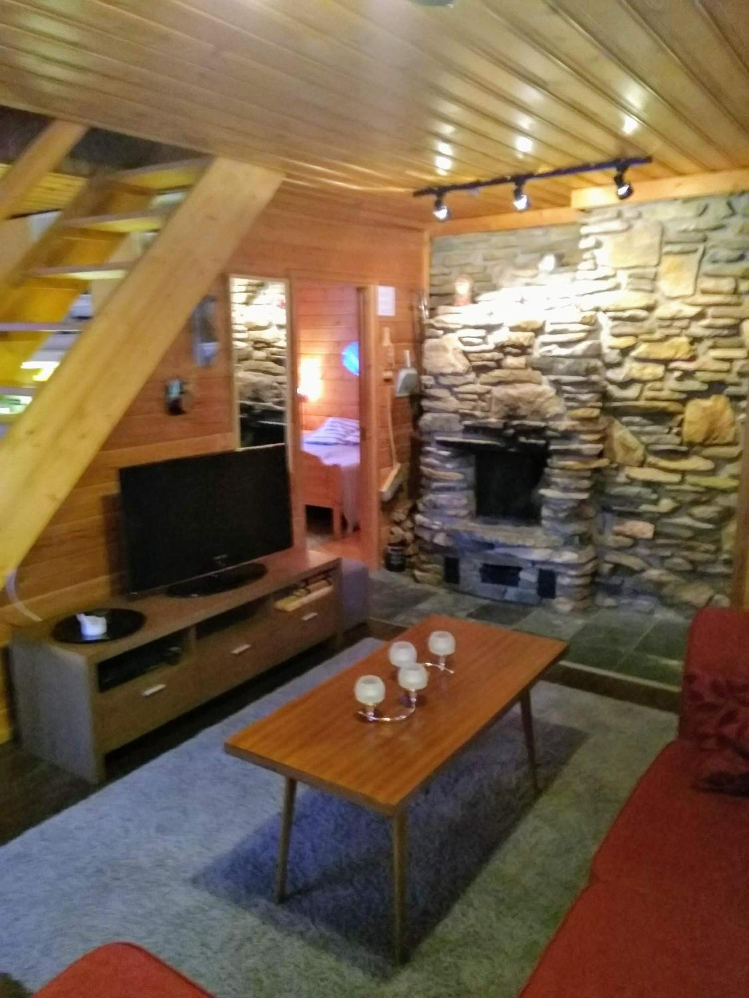 Lapikas Apartman Kallo Kültér fotó